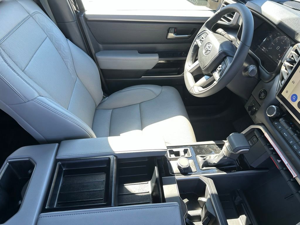 Used 2025 Toyota Tundra Limited image 16