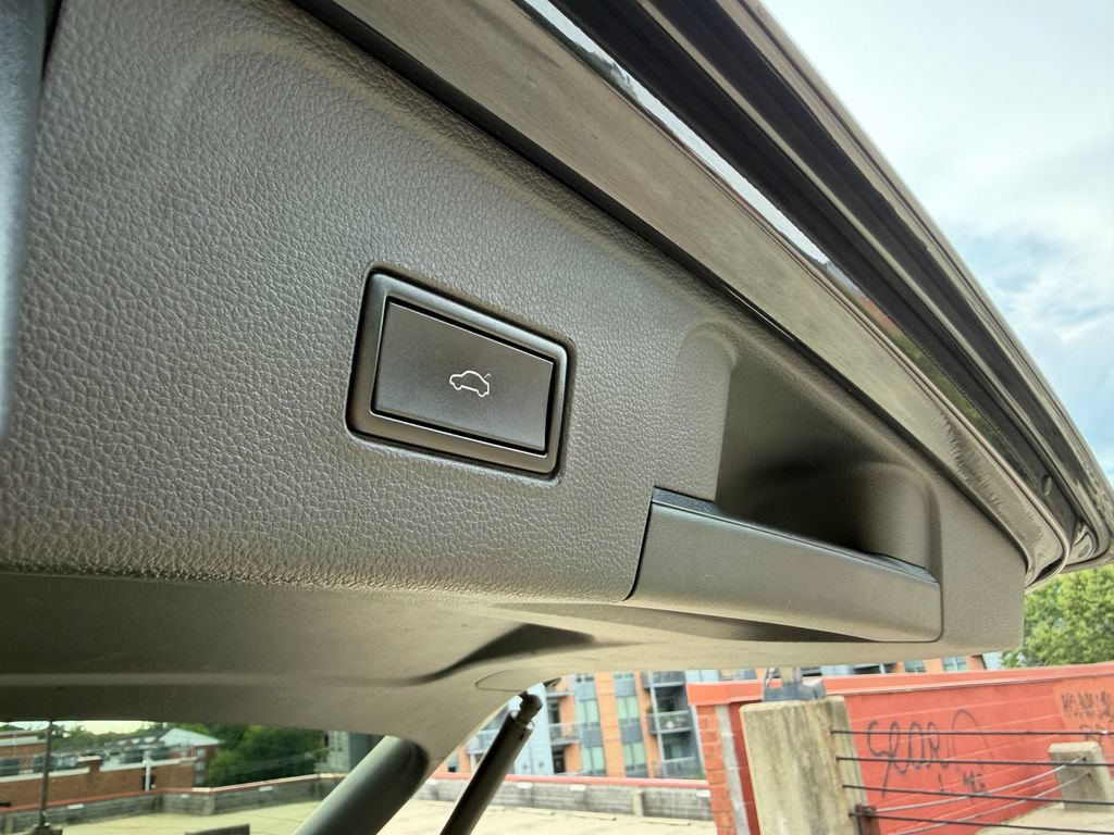 Used 2021 Volkswagen Atlas SEL AWD/4WD image 29