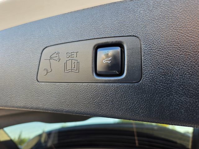 Used 2023 Lincoln Corsair FWD image 14