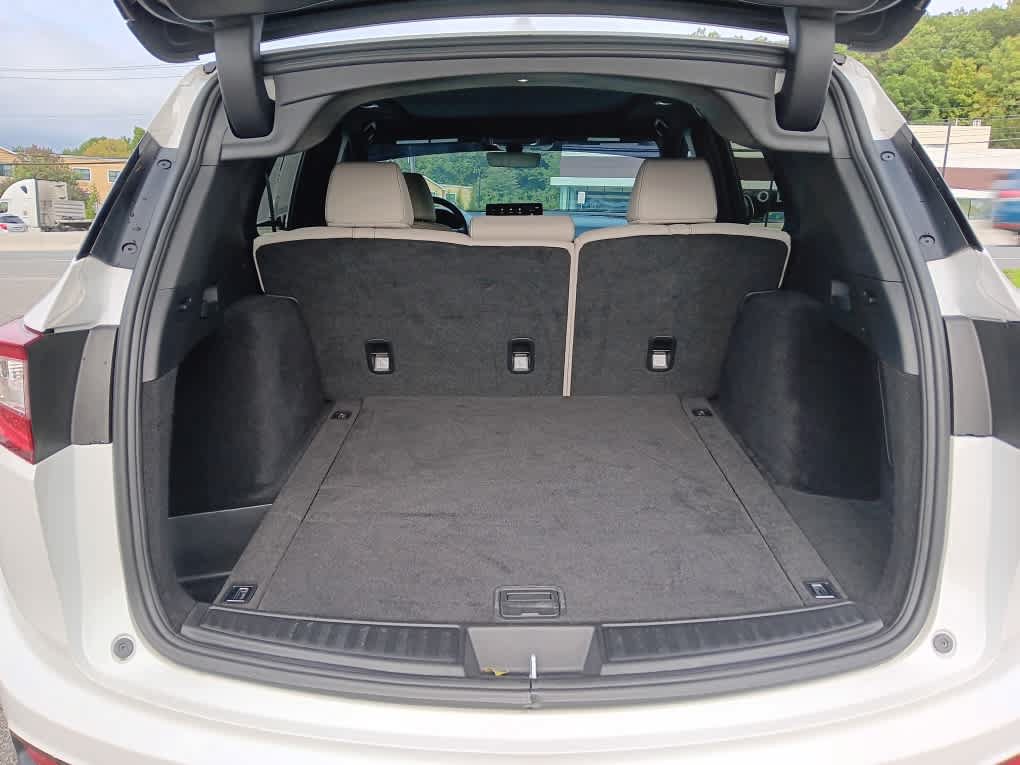 Used 2025 Acura RDX SH-AWD image 32
