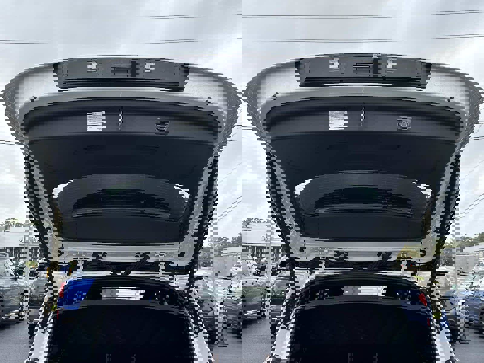 Certified 2025 MINI Cooper Countryman S w/ Comfort Package Max image 12