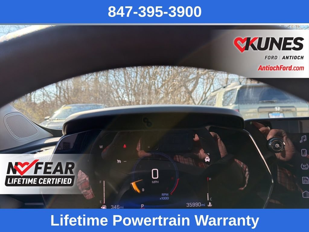 Used 2025 Chevrolet Trax LT FWD image 18