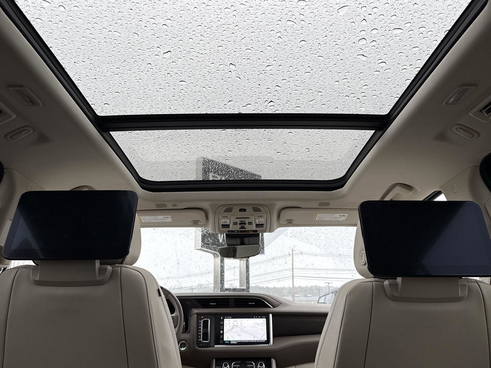 Used 2023 GMC Yukon XL Denali w/ Denali Reserve Package image 36