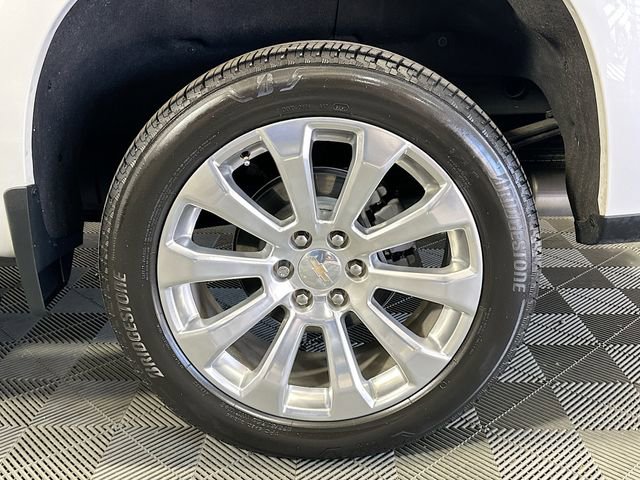 Used 2022 Chevrolet Silverado 1500 High Country w/ Technology Package image 33