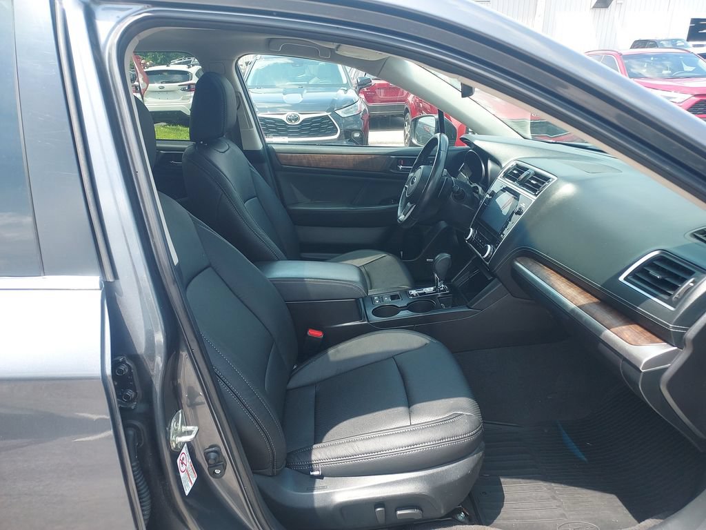 Used 2018 Subaru Outback 2.5i Limited AWD/4WD image 32