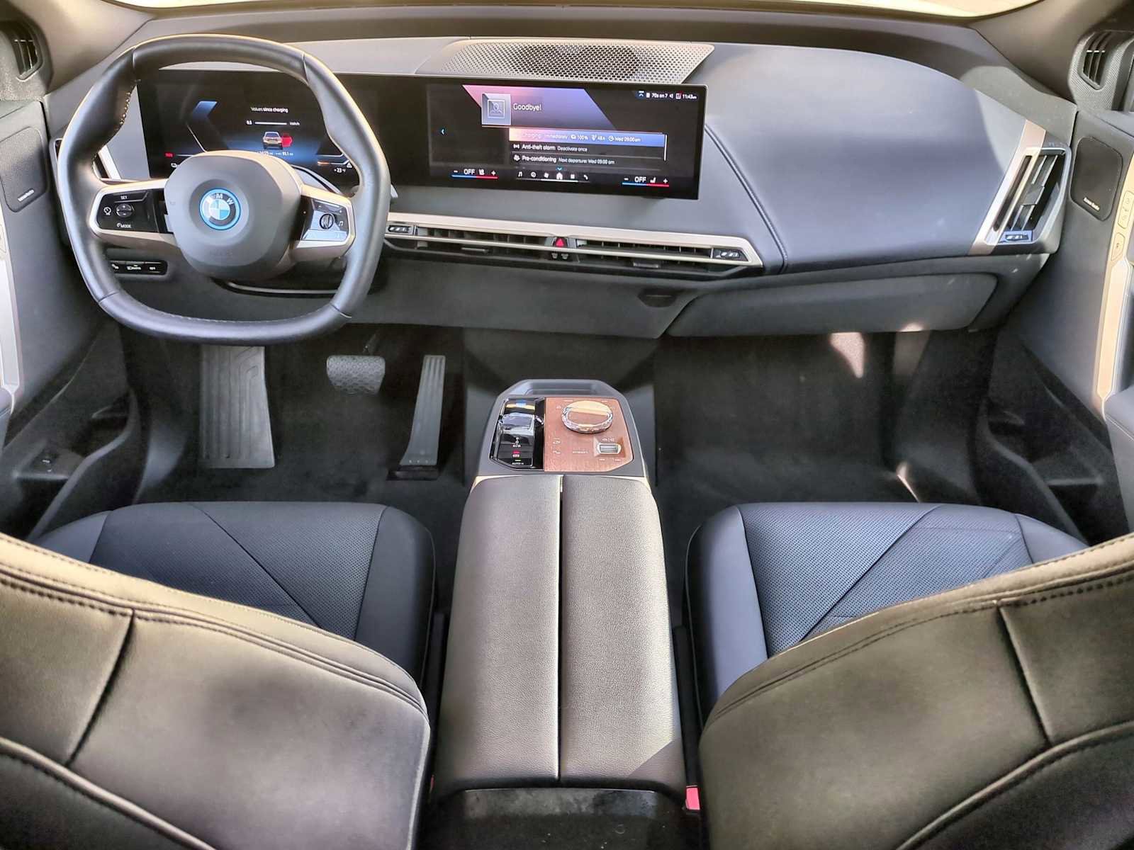 Used 2025 BMW iX xDrive50 image 15