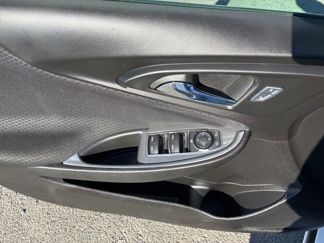 Used 2025 Chevrolet Malibu LT image 12