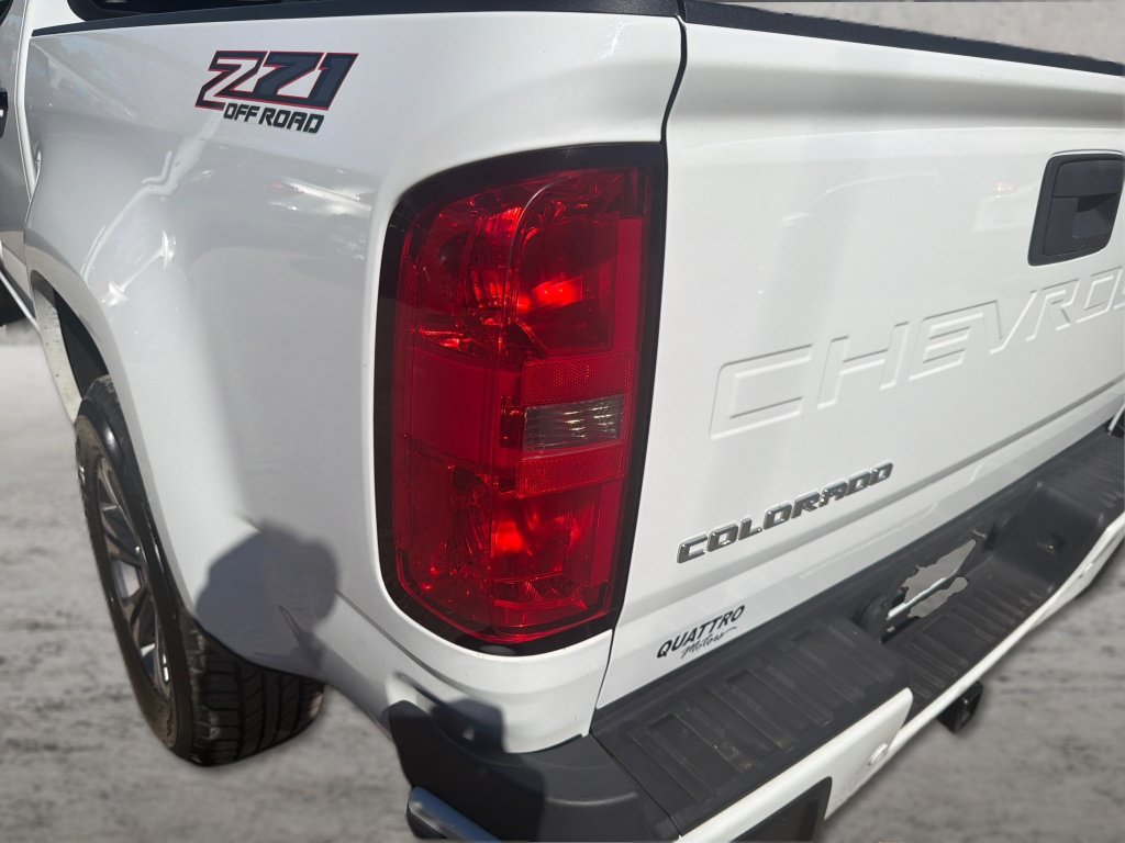 Used 2022 Chevrolet Colorado Z71 AWD/4WD image 22