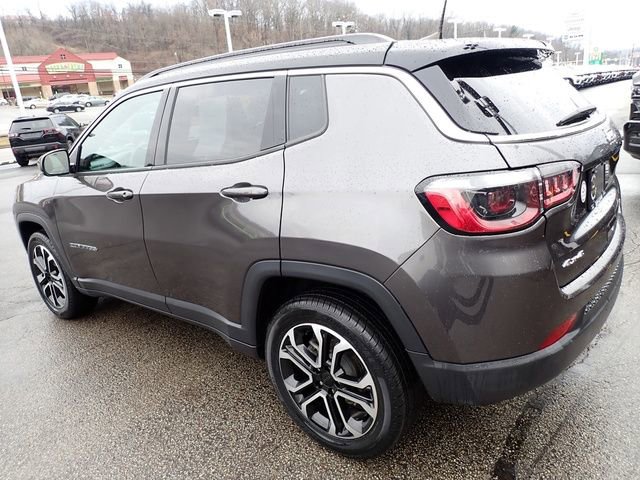 Used 2023 Jeep Compass Limited image 3