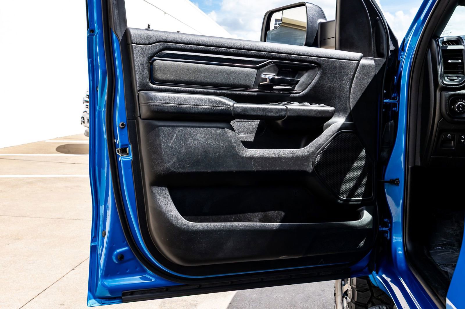 Used 2023 RAM 1500 Big Horn image 38