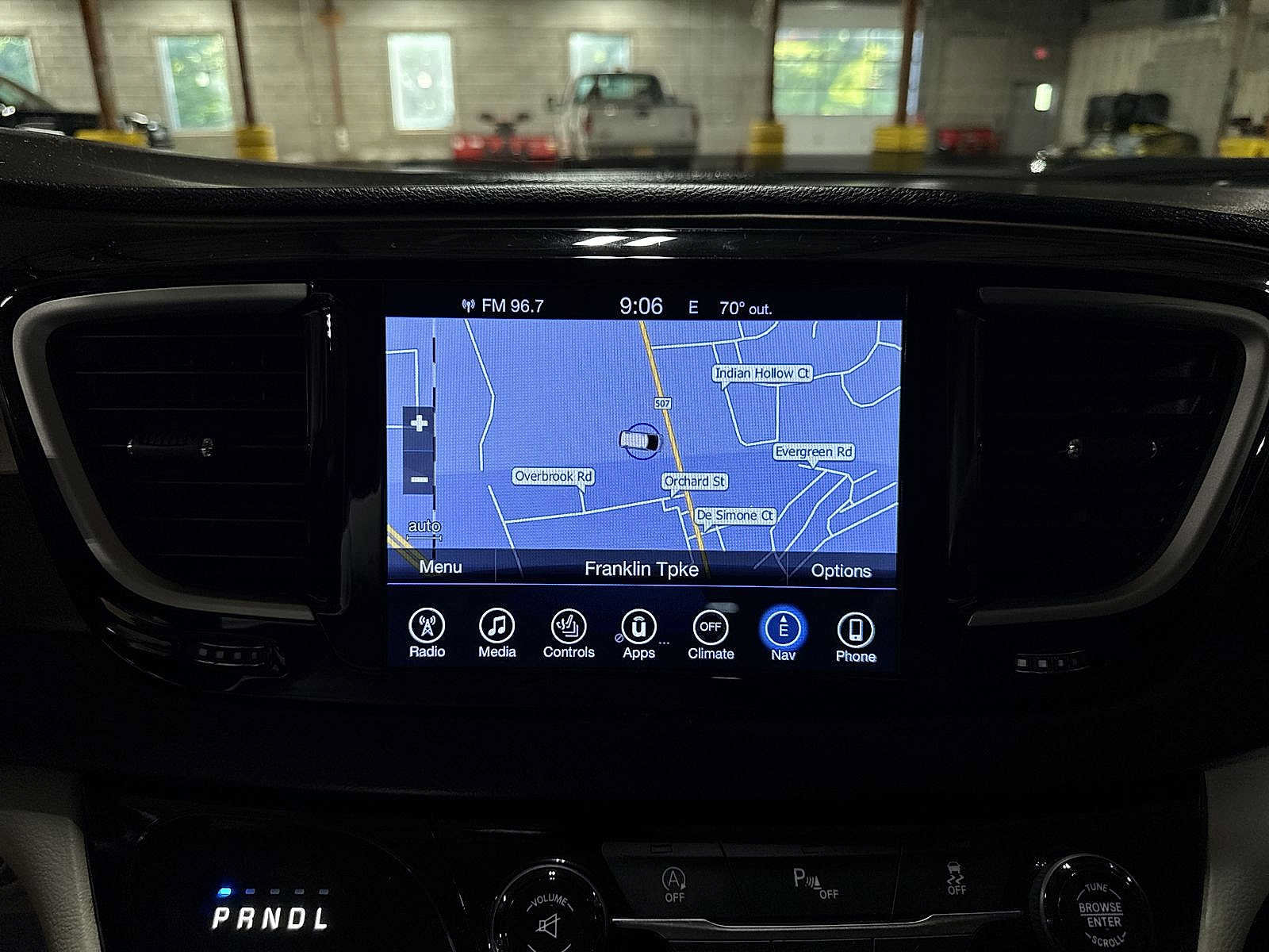 Used 2017 Chrysler Pacifica Touring-L w/ Tire & Wheel Group FWD image 21