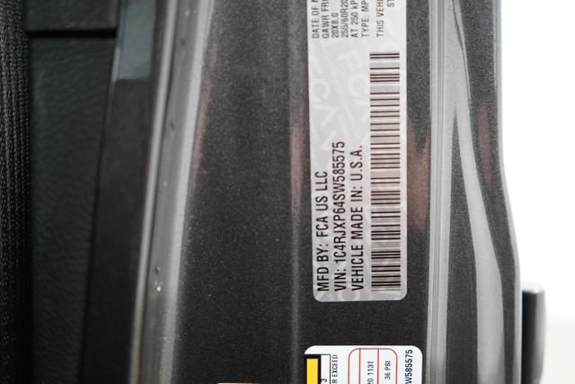 Used 2025 Jeep Wrangler Unlimited Sahara image 82