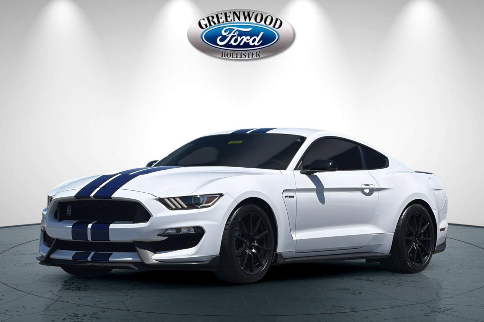 Used 2016 Ford Mustang Shelby GT350 w/ Technology Package RWD image 8