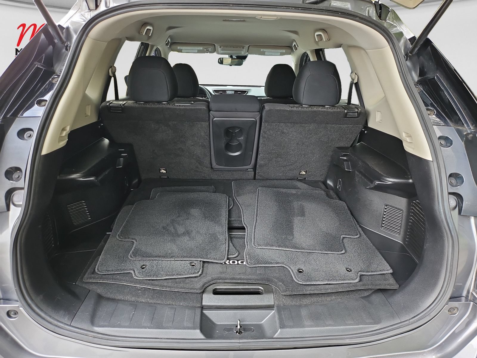 Used 2020 Nissan Rogue S FWD image 18