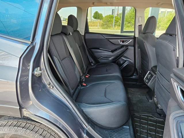 Used 2020 Subaru Forester Premium image 20