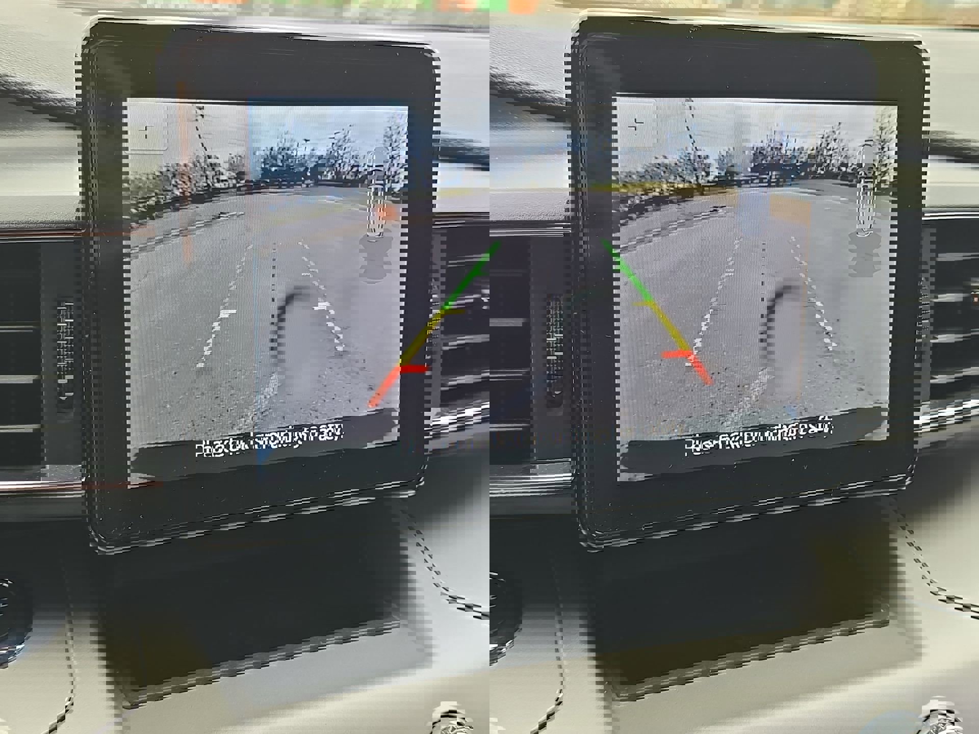 Certified 2022 Ford Explorer XLT w/ Equipment Group 202A image 17