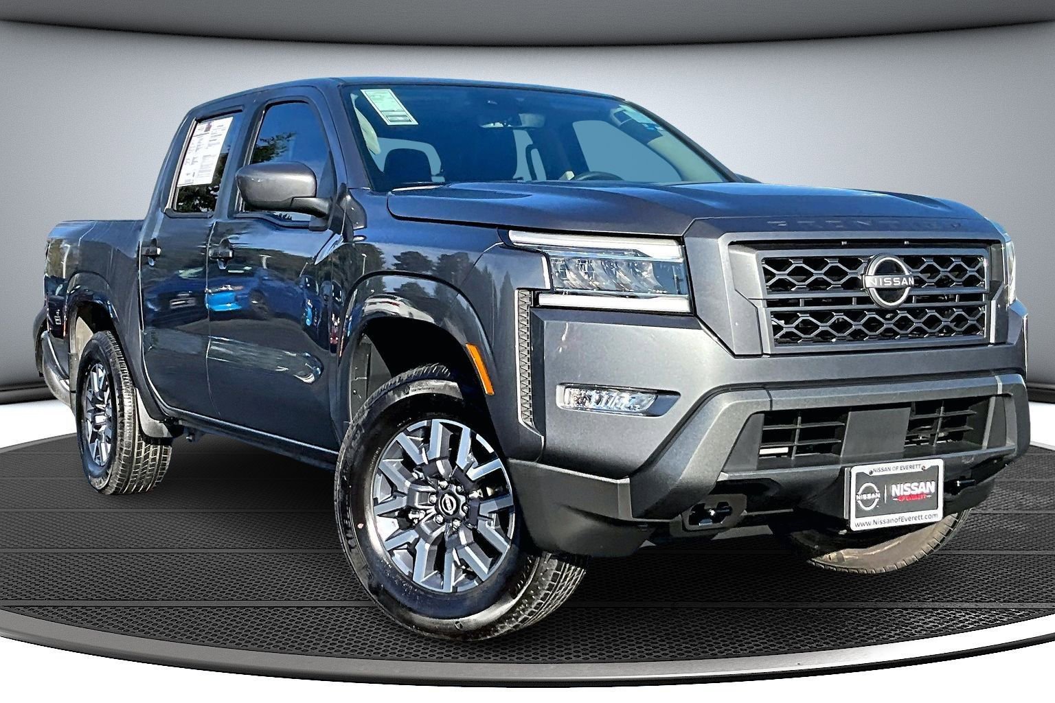 Used 2024 Nissan Frontier SL