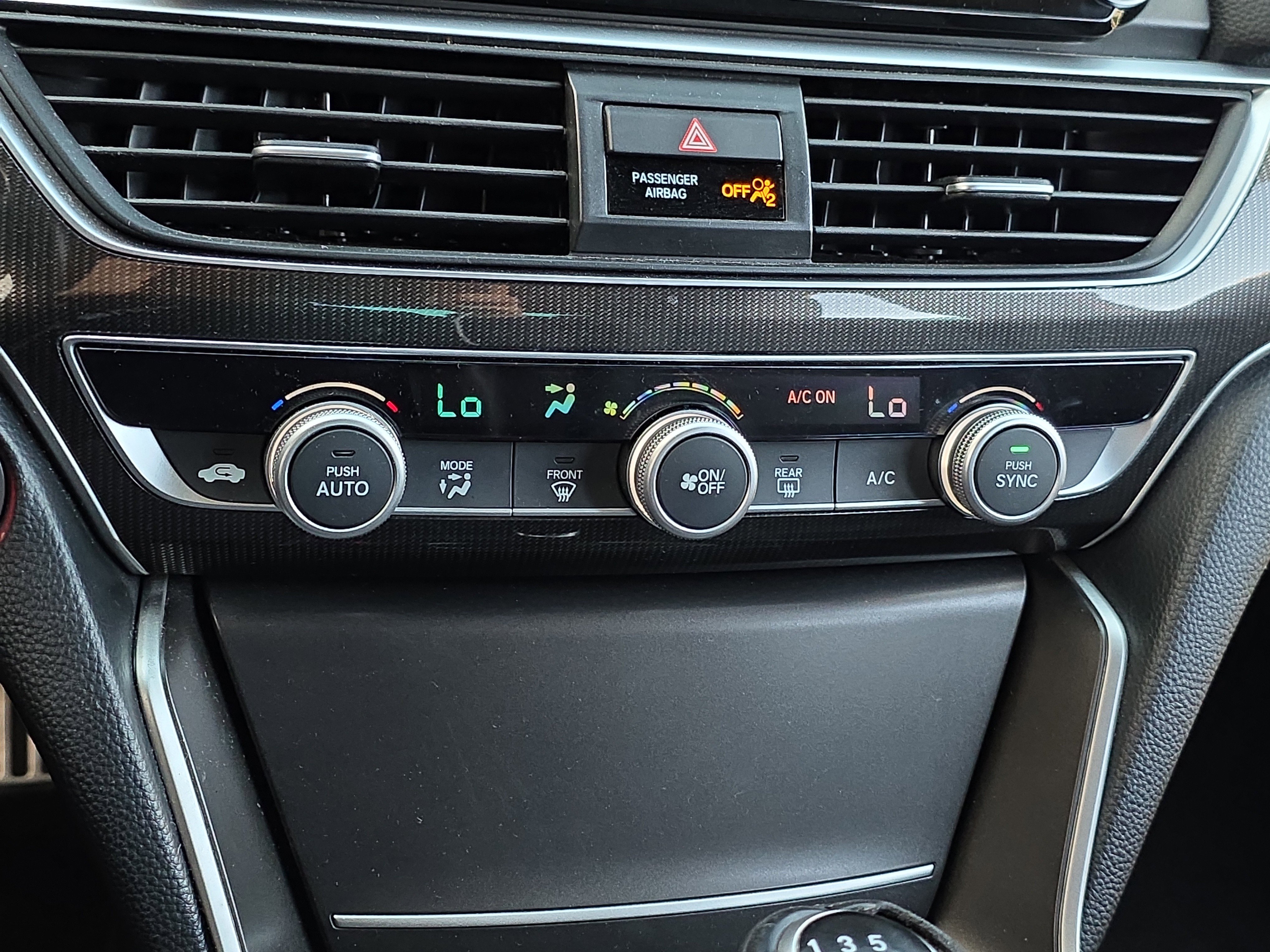 Used 2018 Honda Accord Sport image 18