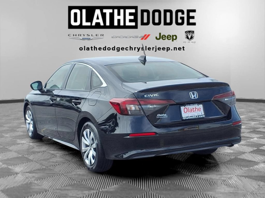 Used 2025 Honda Civic LX image 5