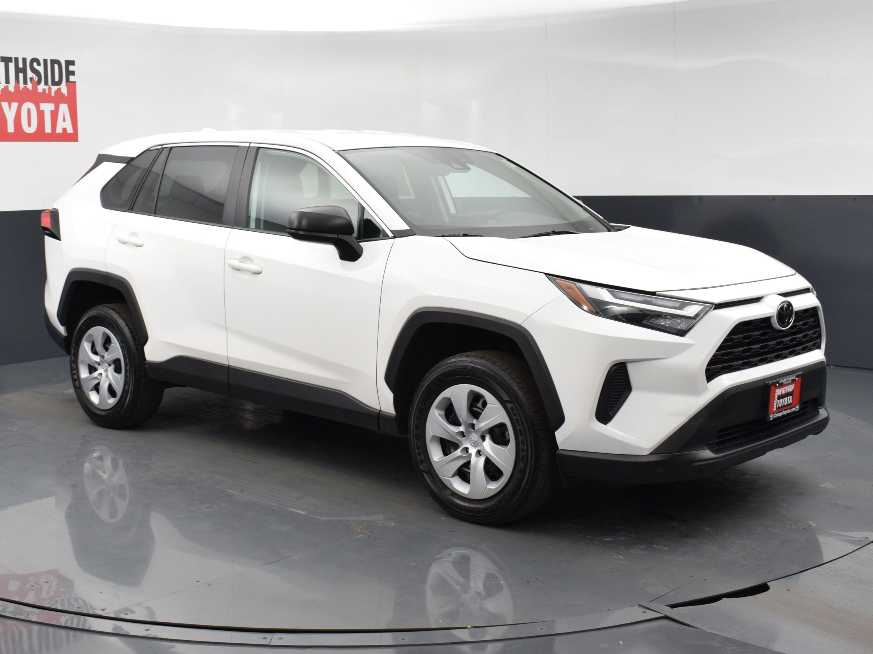 Used 2024 Toyota RAV4 LE image 6
