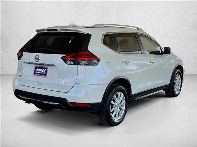 Used 2017 Nissan Rogue SV w/ SV Premium Package video 4