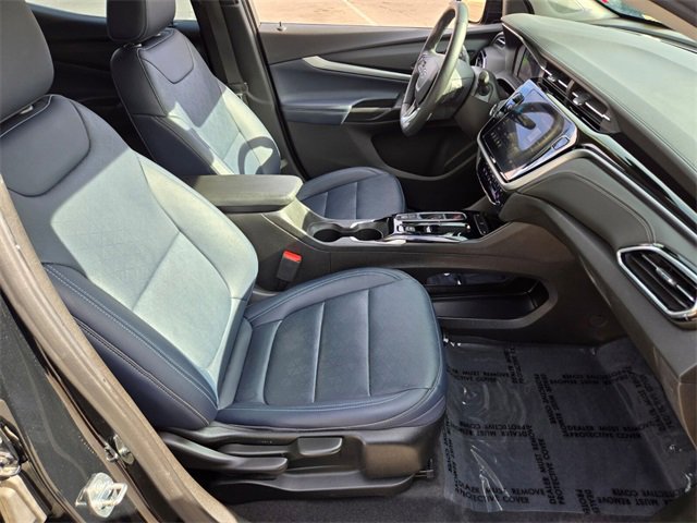 Used 2022 Chevrolet Bolt EUV LT w/ Convenience Package image 20