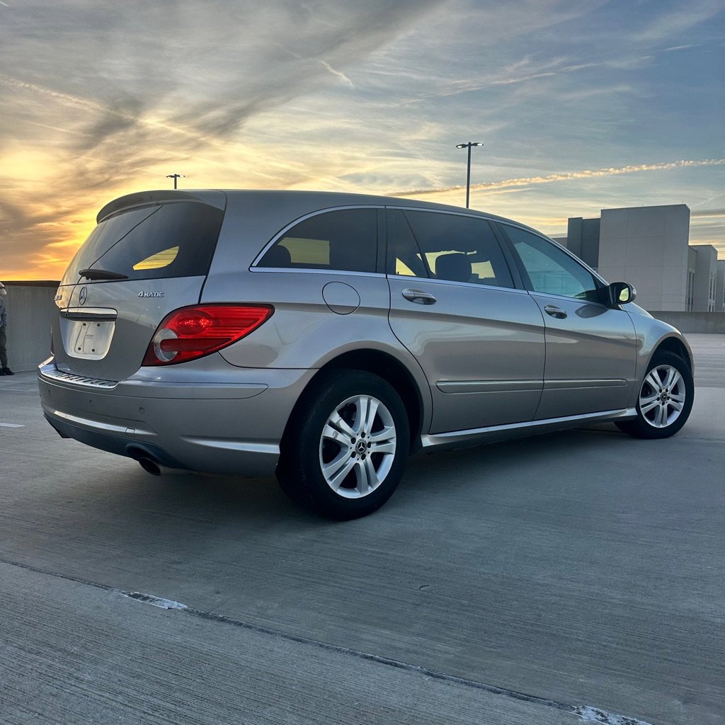 Used 2008 Mercedes-Benz R 320 CDI 4MATIC image 6