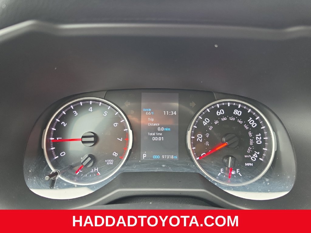 Used 2021 Toyota RAV4 LE AWD/4WD image 19