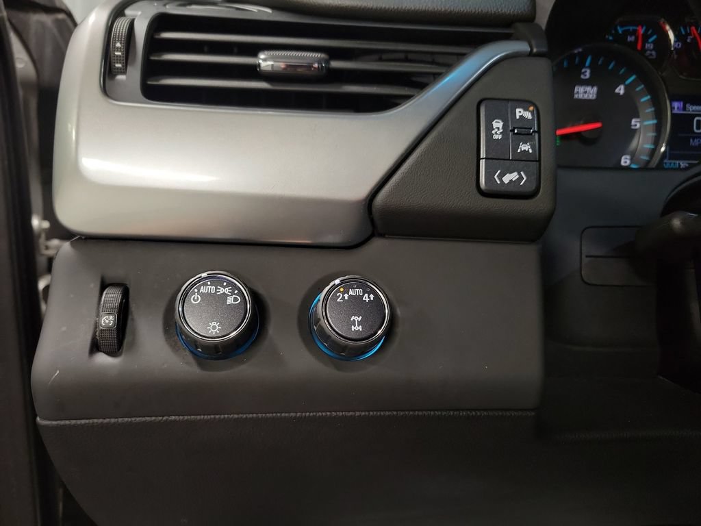Used 2018 Chevrolet Tahoe LT AWD/4WD image 28