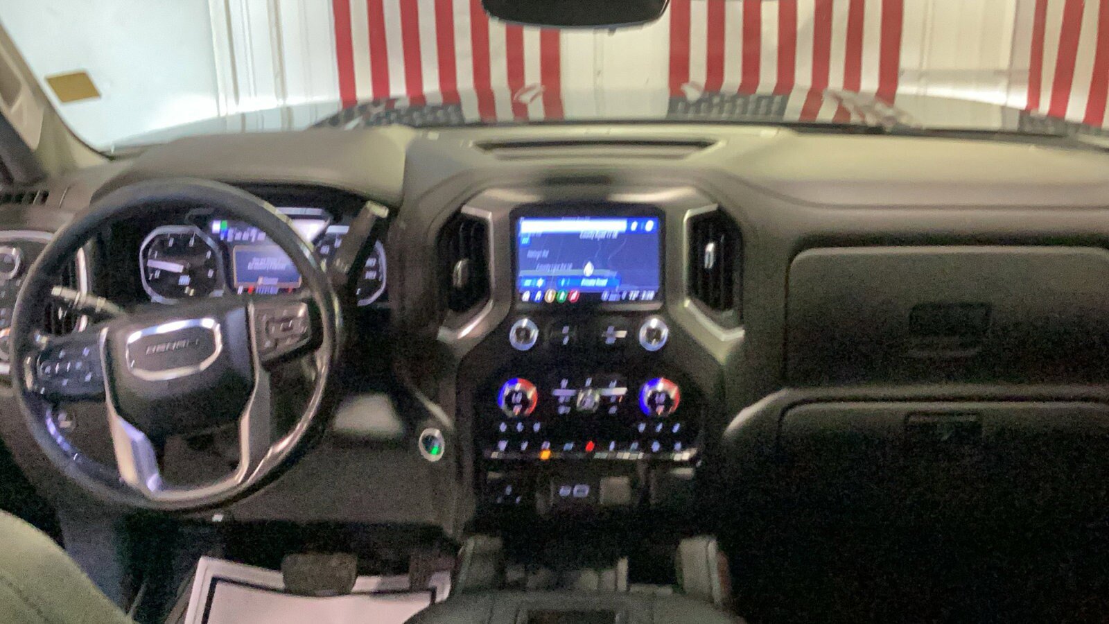 Used 2022 GMC Sierra 3500 Denali w/ Denali Ultimate Package AWD/4WD image 13