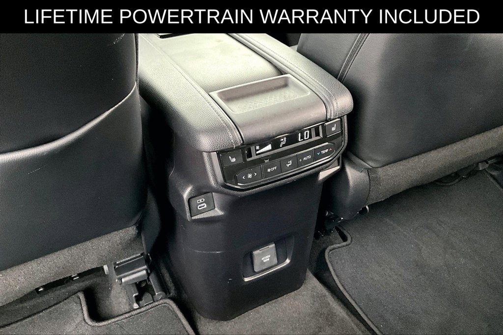 Used 2024 Toyota Grand Highlander AWD image 31