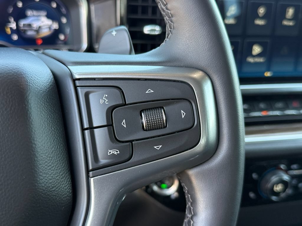 Used 2024 Chevrolet Silverado 1500 LT Trail Boss w/ Convenience Package II AWD/4WD image 17
