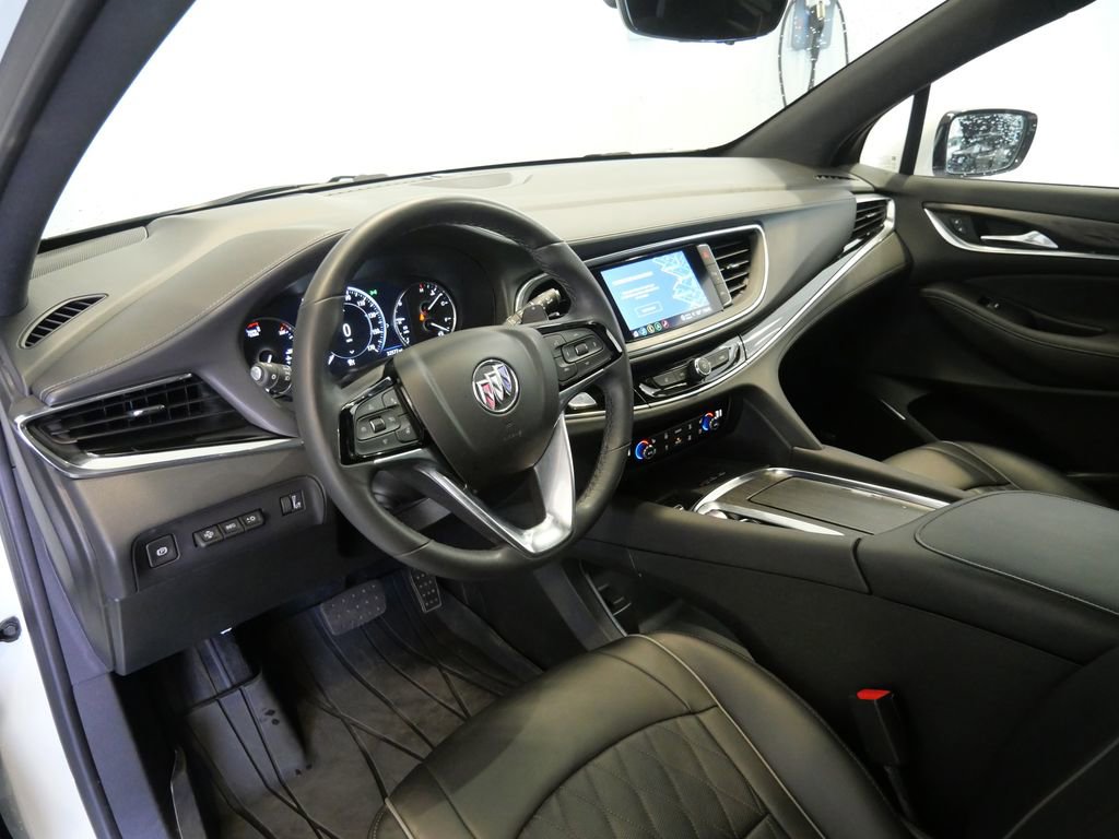 Used 2024 Buick Enclave Avenir w/ Avenir Technology Package AWD/4WD image 13