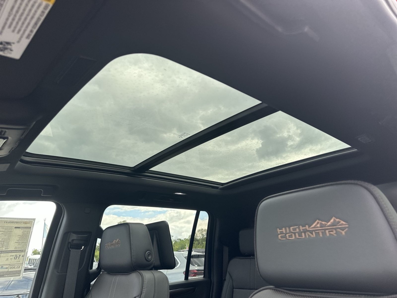 New 2026 Chevrolet Suburban High Country AWD/4WD image 24