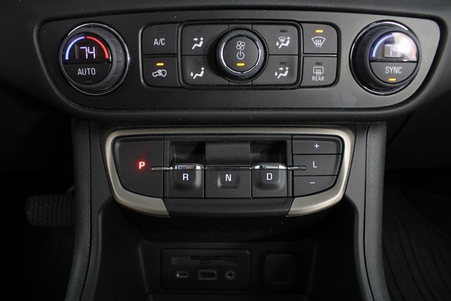 Used 2023 GMC Terrain Denali w/ Denali Premium Package image 7