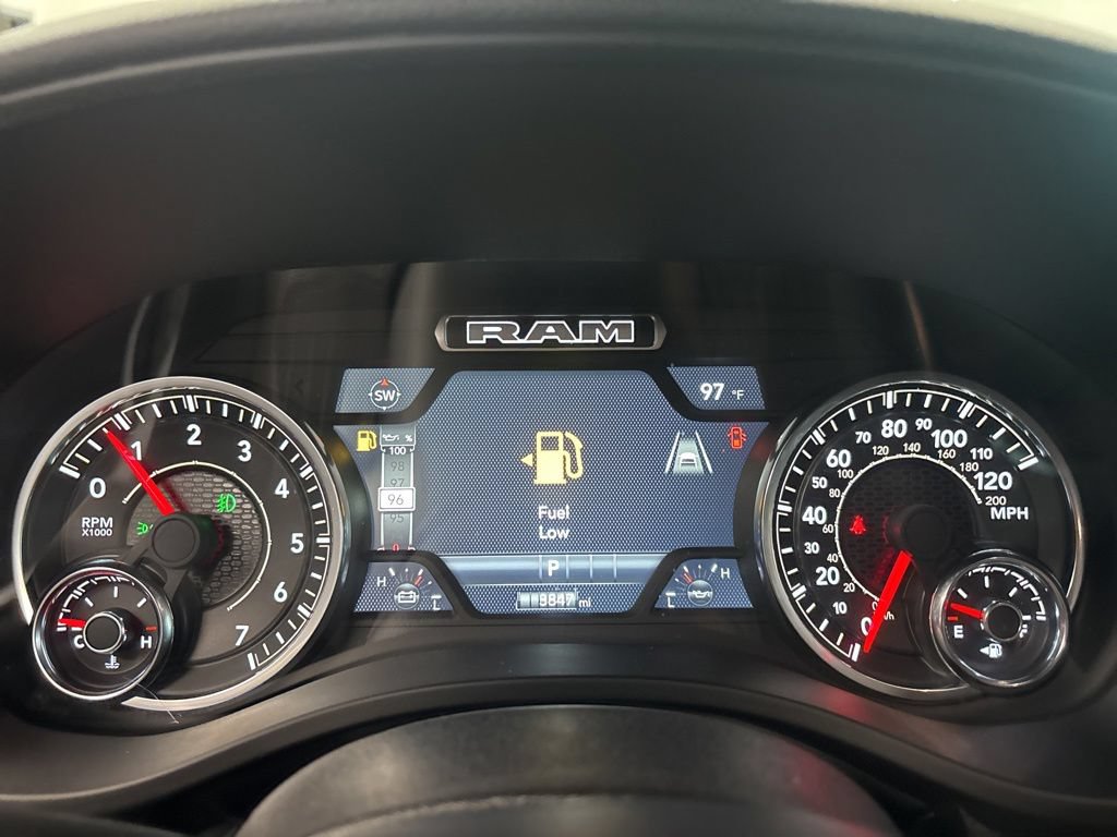 Used 2025 RAM 1500 Big Horn AWD/4WD image 21