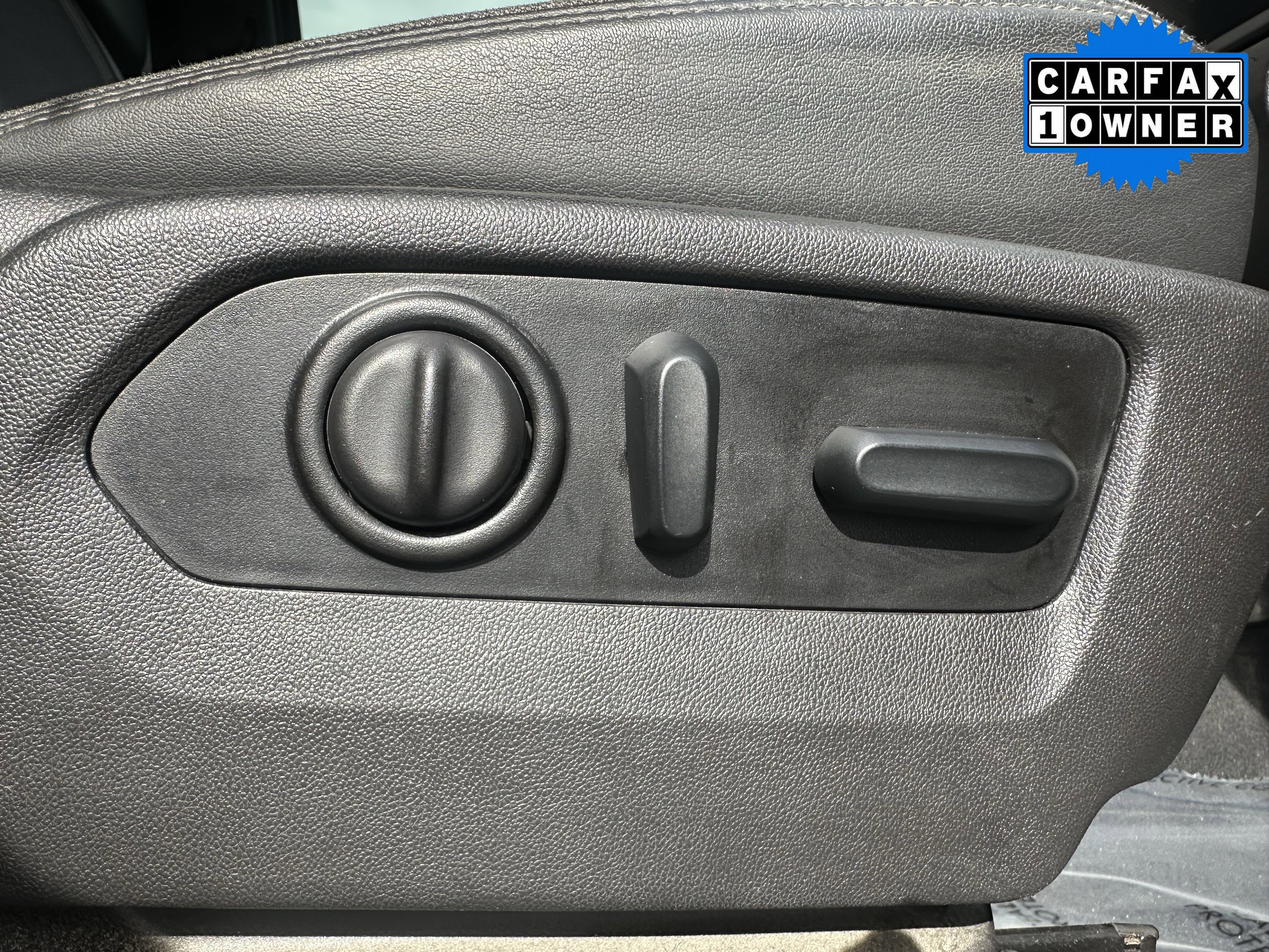 Used 2022 Chevrolet Silverado 3500 High Country w/ Safety Package II image 26