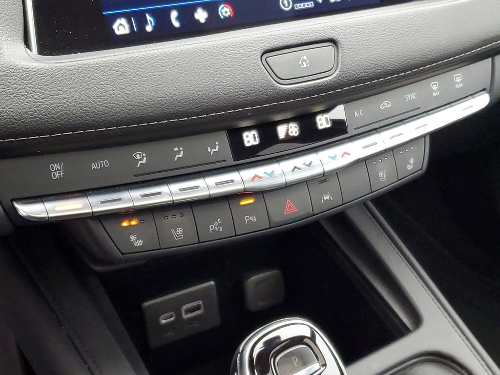 Certified 2022 Cadillac XT4 Premium Luxury w/ Enhanced Visibility Package image 19