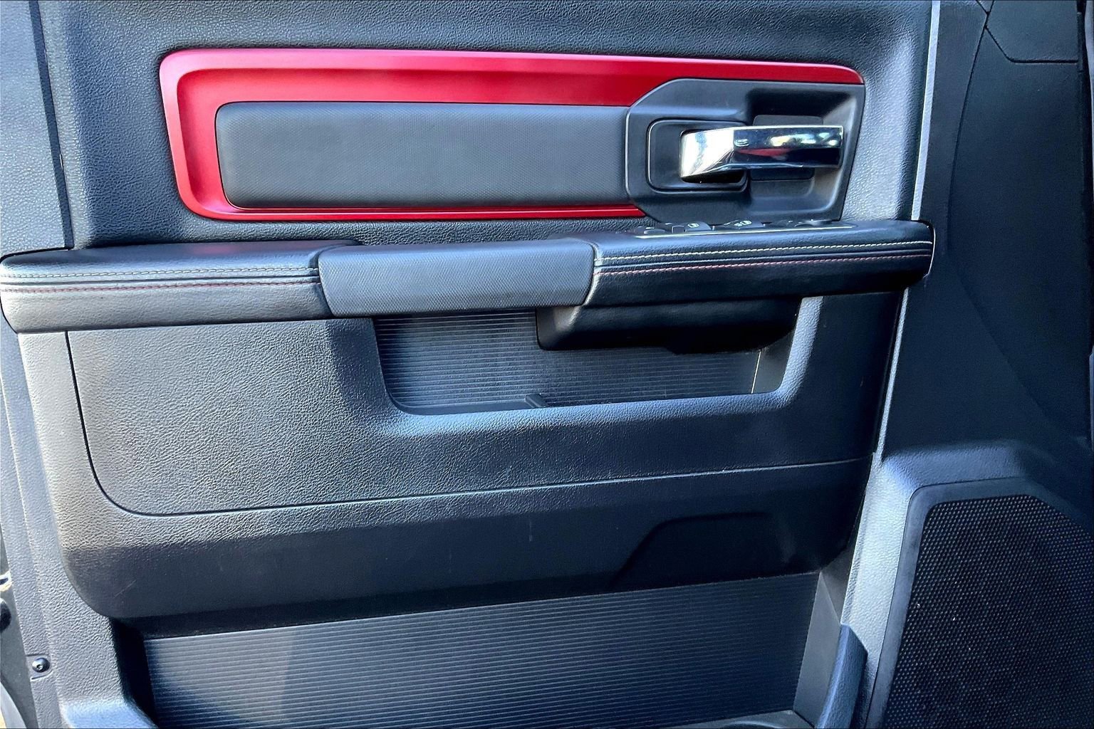 Used 2016 RAM 1500 Rebel w/ Luxury Group image 15