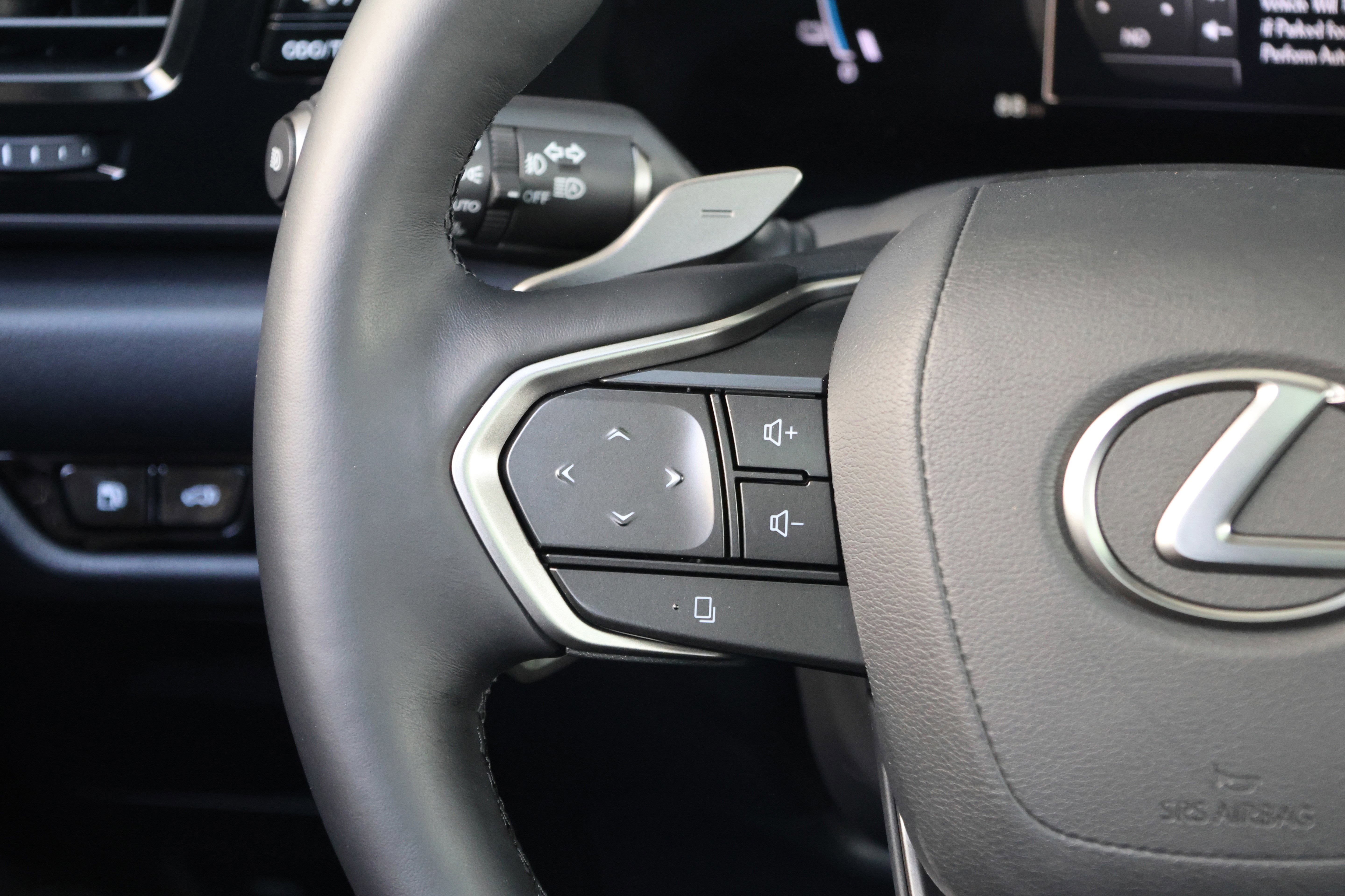 Certified 2025 Lexus NX 450h+ AWD w/ Accessory Package (K3) image 20