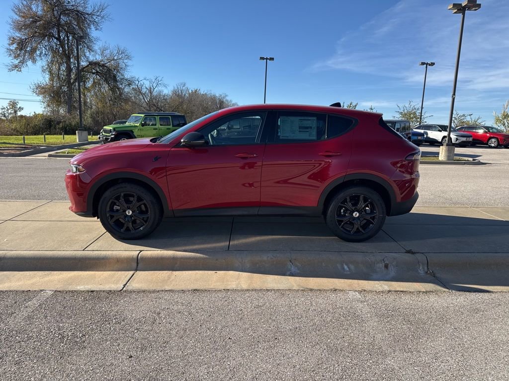 New 2025 Dodge Hornet GT w/ GT Blacktop Package image 6
