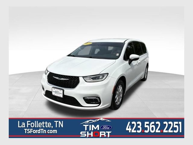 Used 2023 Chrysler Pacifica Touring-L FWD image 1