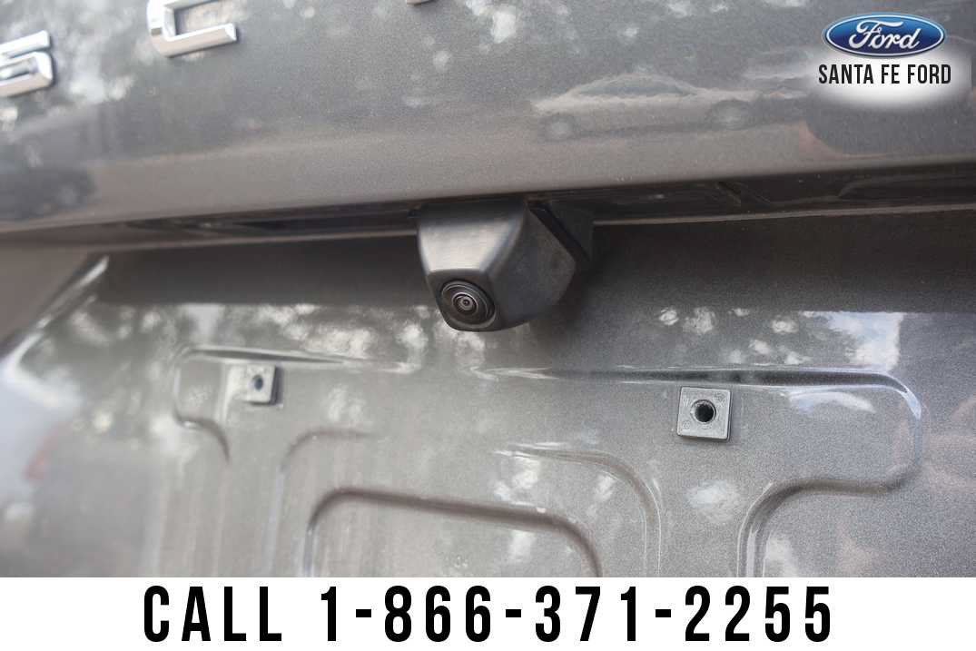 Used 2025 Ford Escape SE FWD image 7