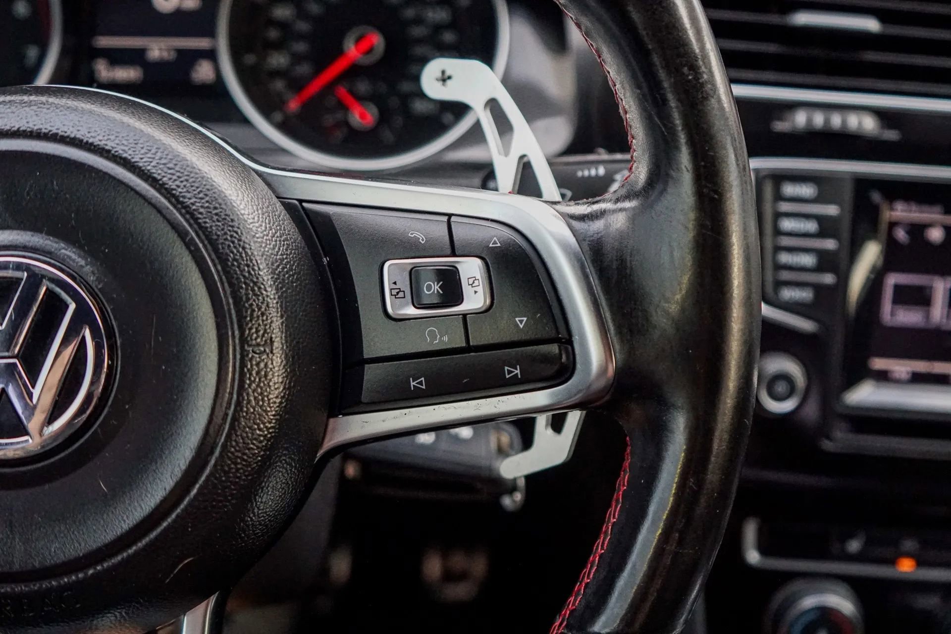 Used 2015 Volkswagen Golf 4-Door image 23