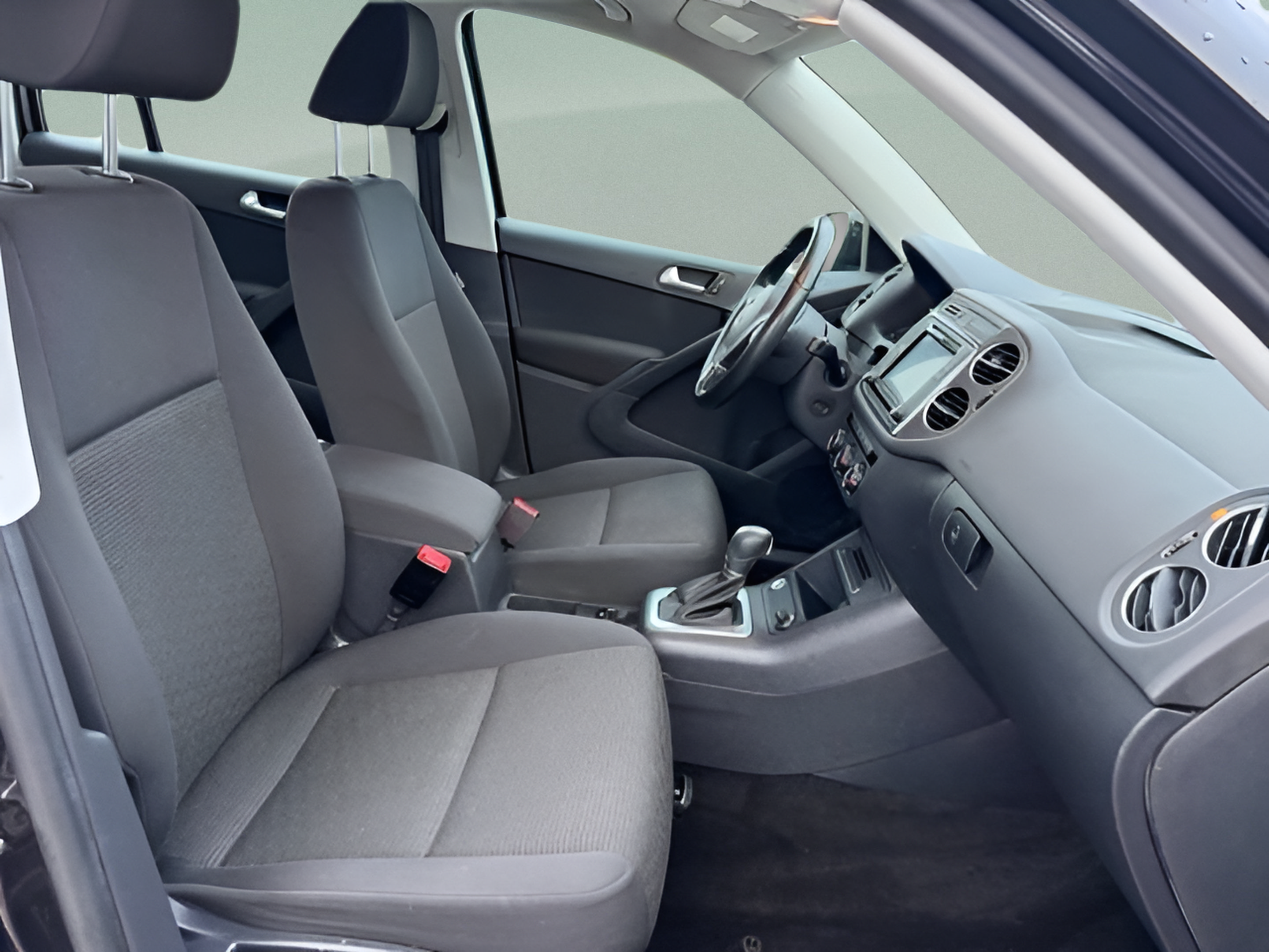 Used 2017 Volkswagen Tiguan S AWD/4WD image 28