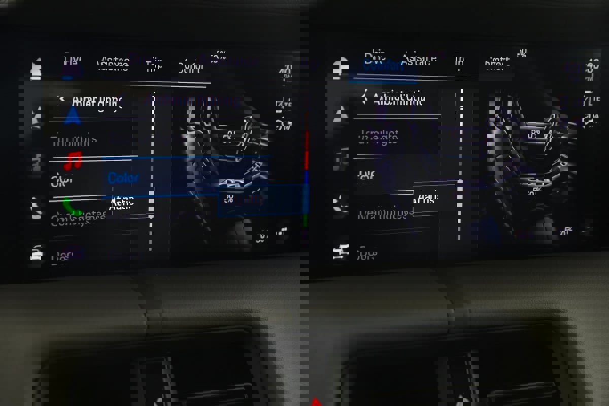 Used 2020 Porsche Taycan 4S image 42