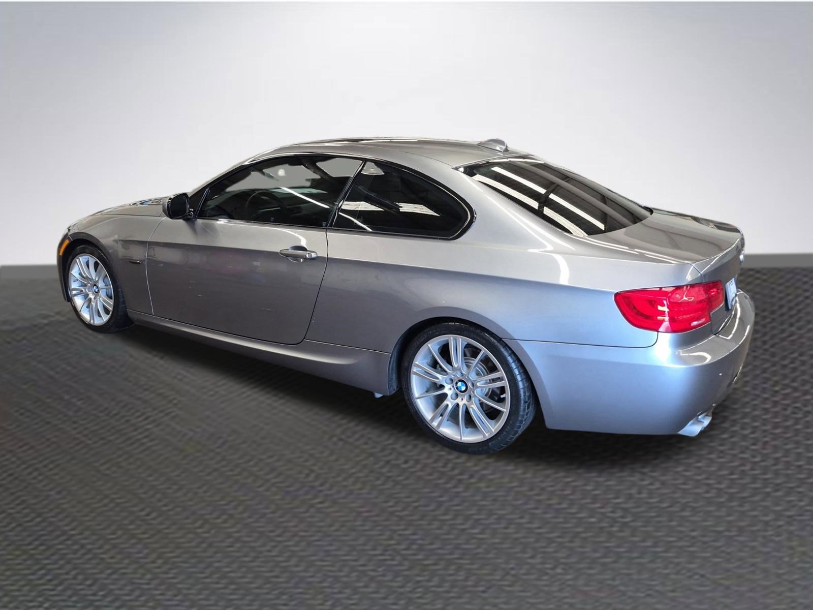 Used 2011 BMW 328i Coupe RWD image 5