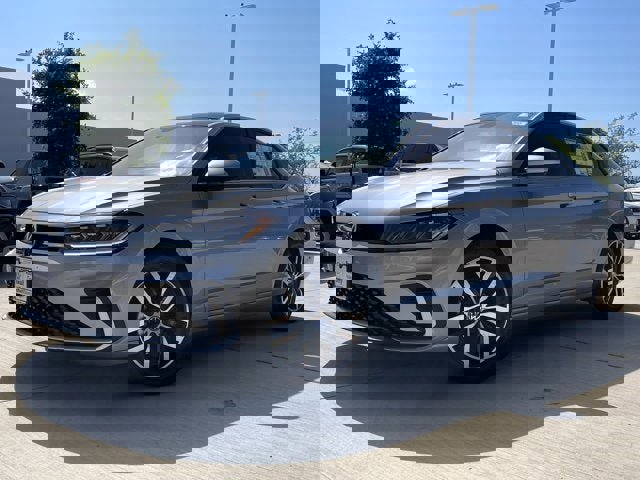 New 2025 Volkswagen Jetta SE image 1