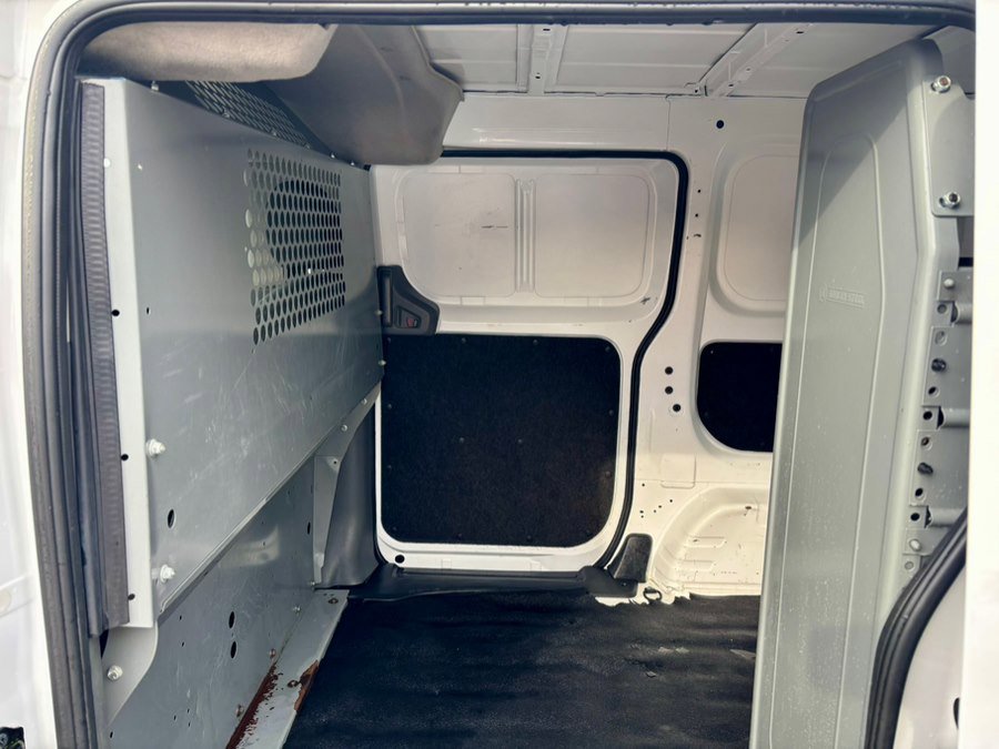 Used 2018 Nissan NV200 SV w/ Back Door Glass Package image 24