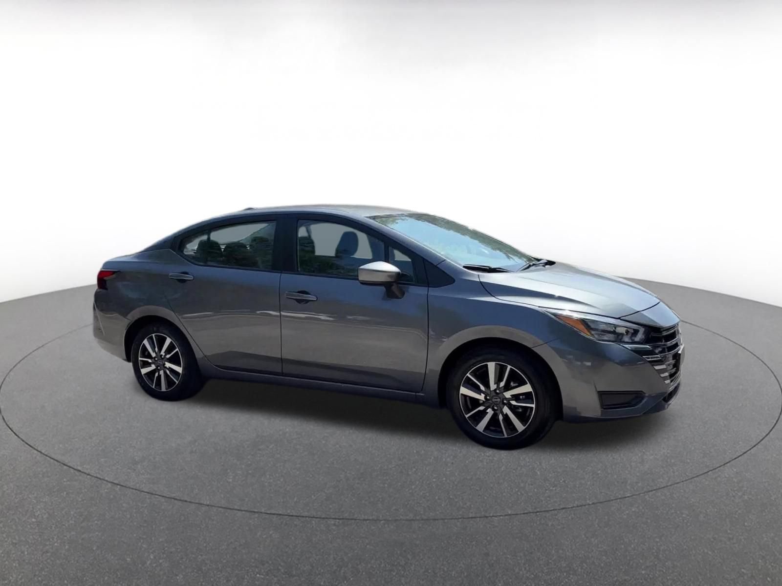 Used 2025 Nissan Versa SV FWD image 2